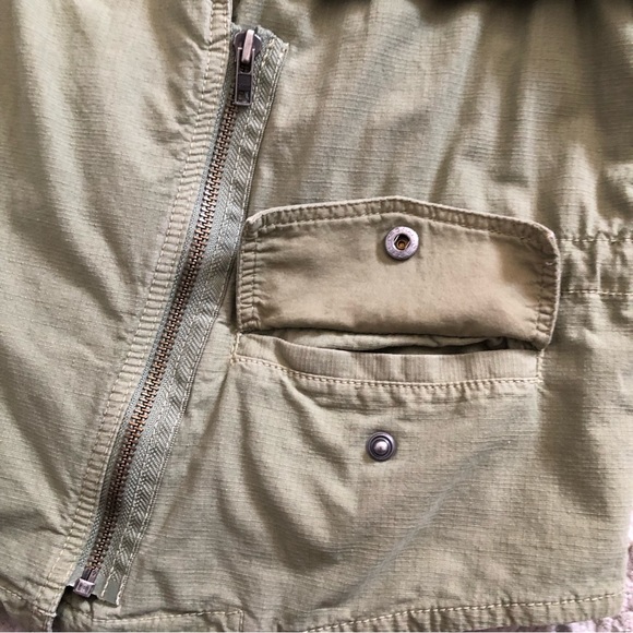 Madewell Women’s Safari Asymmetric Zip Cargo Vest, Olive Green Size Medium - Picture 7 of 12